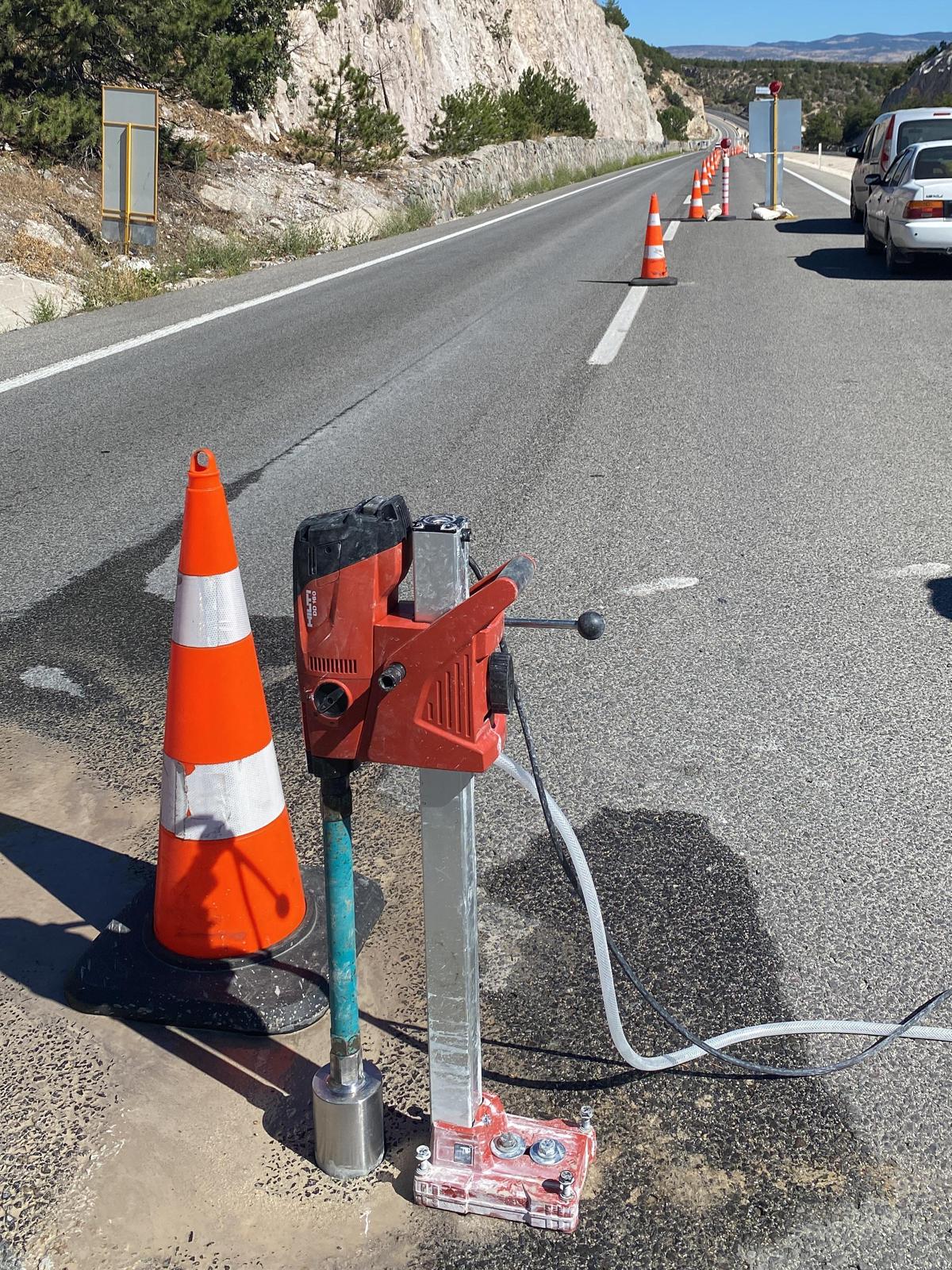 ÜÇLER KAROT SAHADA İŞ BAŞINDA